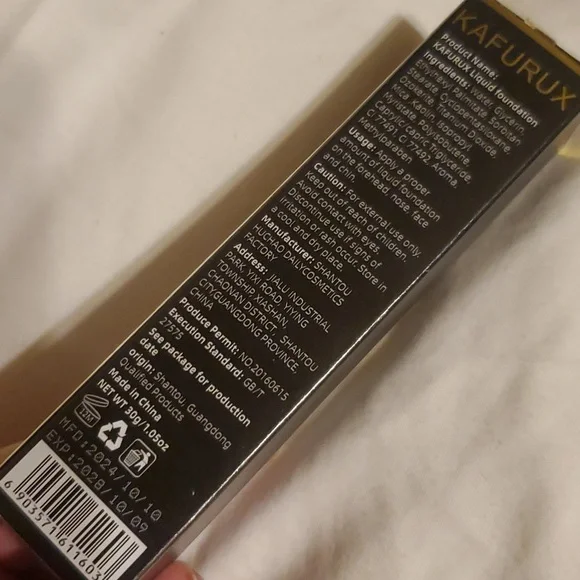 Kafurux ultra HD perfect complexion liquid foundation shade #2 - Picture 5 of 7